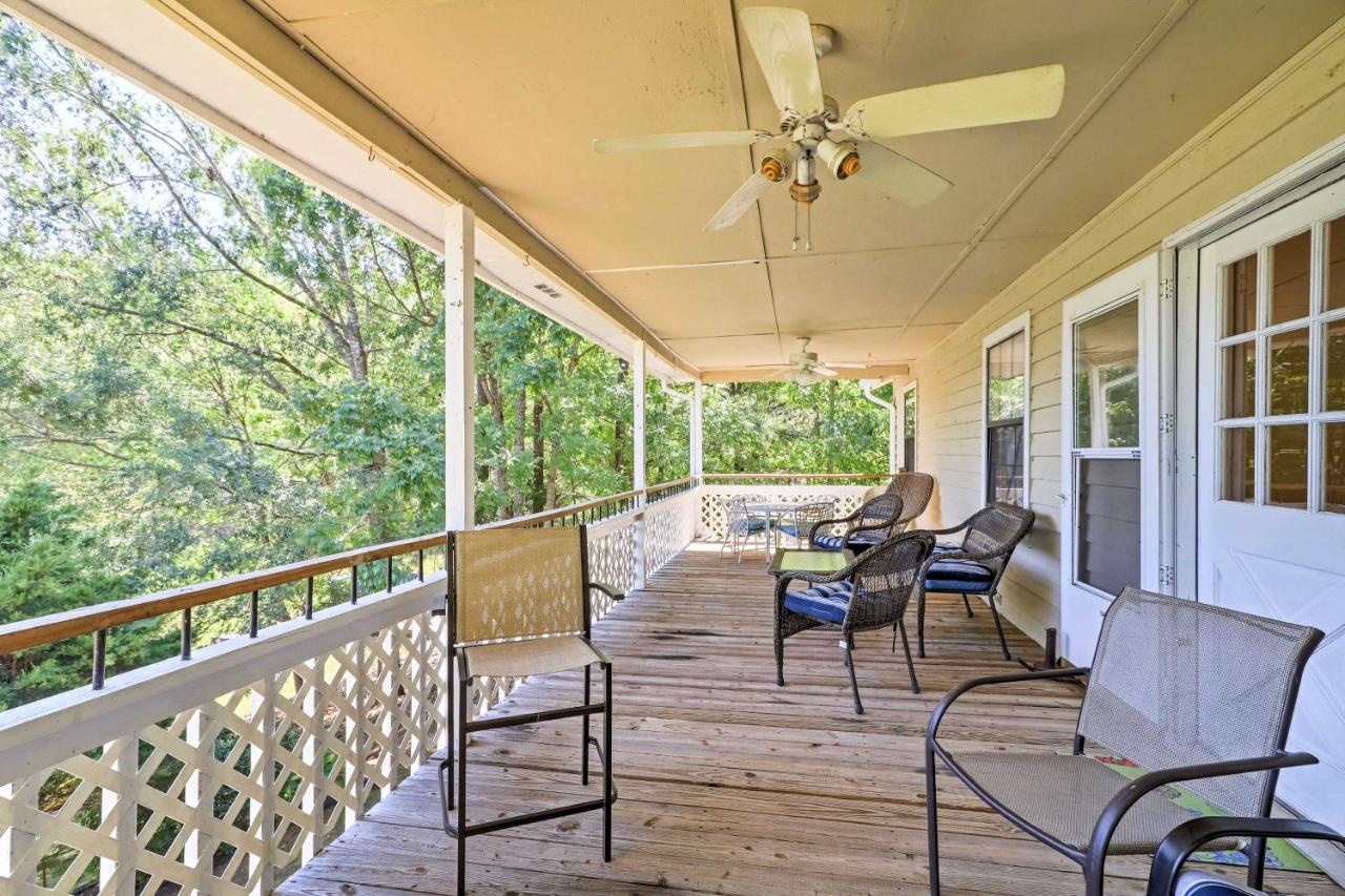 Lakefront Cottage With Private Hot Tub! Buckhead Экстерьер фото